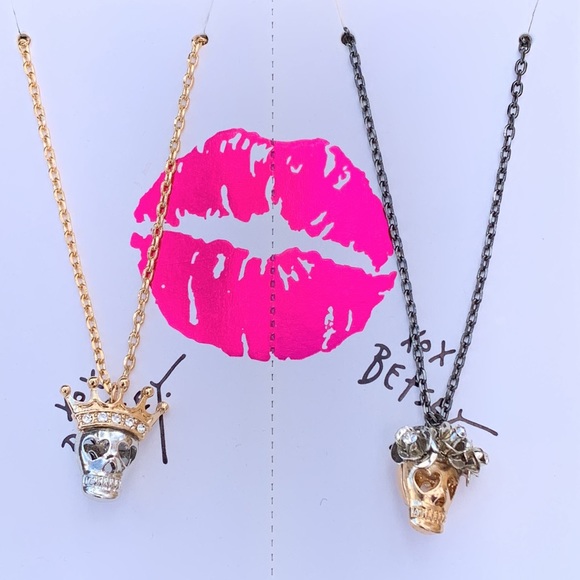 NWT Betsey Johnson Dual set of Skull Heads "One for you, One for Me" - Picture 4 of 6